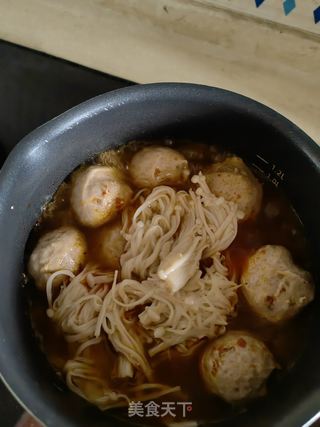 蔬菜肉丸红薯粉汤的做法步骤：6