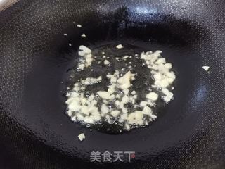 蒜蓉嫩南瓜的做法步骤：1