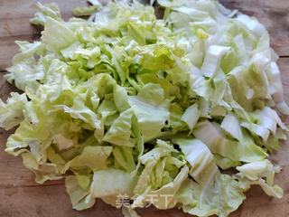 煎蛋白菜烧豆腐的做法步骤：1