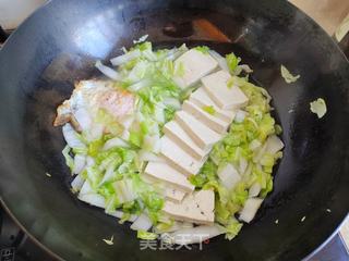 煎蛋白菜烧豆腐的做法步骤：5