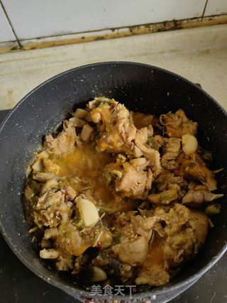 鸡块烧笋丝的做法步骤：3