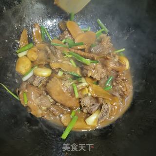 仔姜焖鸭的做法步骤：9