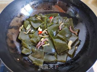 咸肉烧神仙豆腐的做法步骤：6