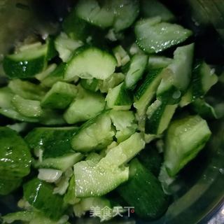 卤肉拍黄瓜的做法步骤：7