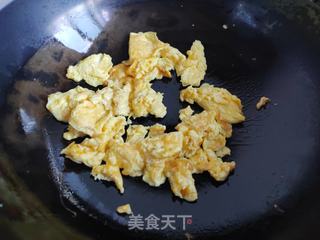 鸡蛋萝卜丝蛤蜊汤的做法步骤：4
