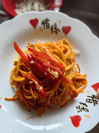 小米辣拌虫草花的做法步骤：6