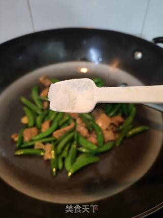 猪肉炒甜豆的做法步骤：7