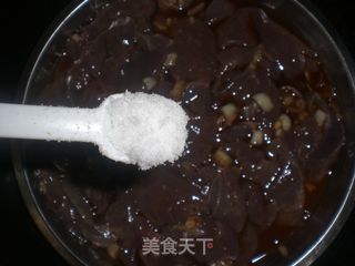 花菜炒猪肝的做法步骤：3