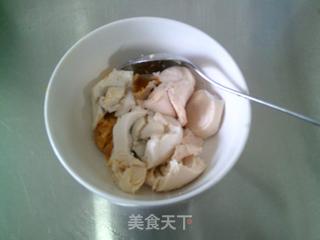 咸鸭蛋蘑菇夜开花汤的做法步骤：2