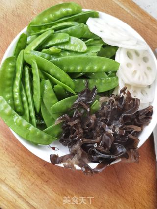 荷塘小炒的做法步骤：3