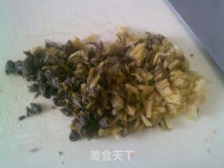 瘦肉咸菜炒魔芋结的做法步骤：3
