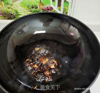 红焖脊骨肉的做法步骤：3