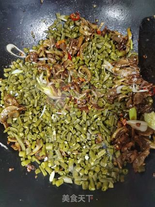 辣炒鸡胗酸豆角的做法步骤：8