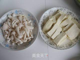 猪蹄菌菇浓汤火锅的做法步骤：4