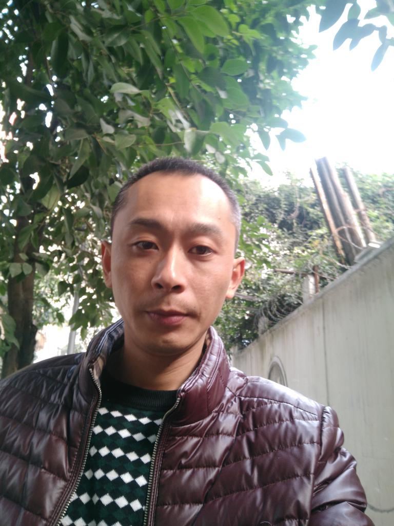 男｜45岁|172cm|离异|高中|四川-成都市-武侯区